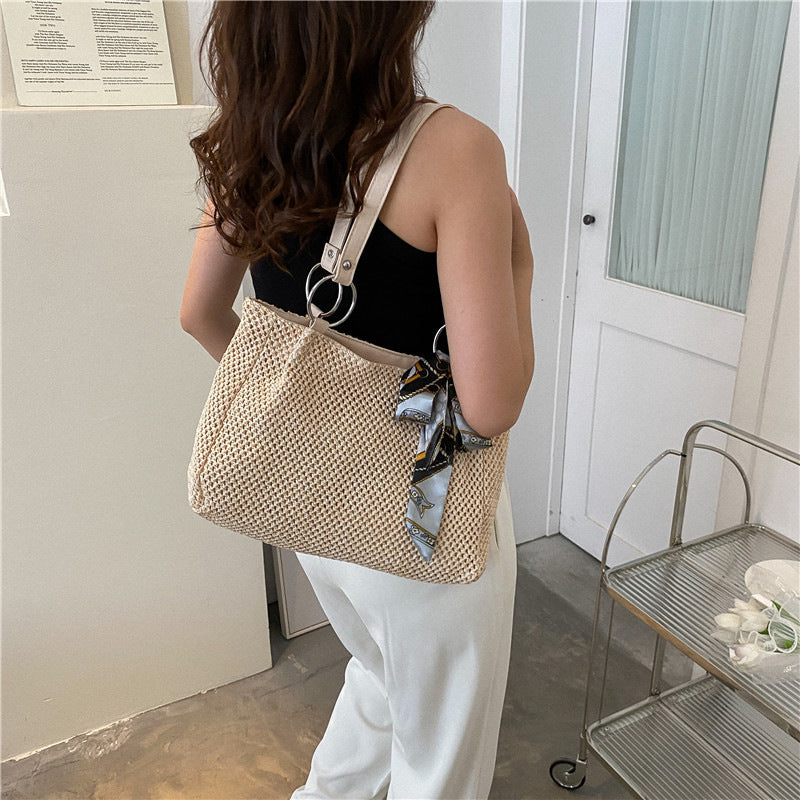 Fashionable Large Capacity Shoulder Bag